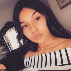 Meet your Posher, Melany